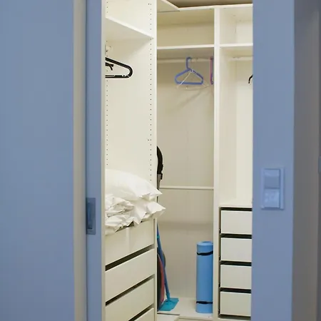 Holesovice Delight: Modern Comfort With A Twist In 7