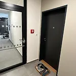 Apartmán Holesovice Delight: Modern Comfort With A Twist In 7 Praha