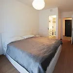 Holesovice Delight: Modern Comfort With A Twist In 7 Apartmán