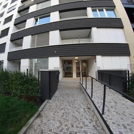 Apartmán Holesovice Delight: Modern Comfort With A Twist In 7